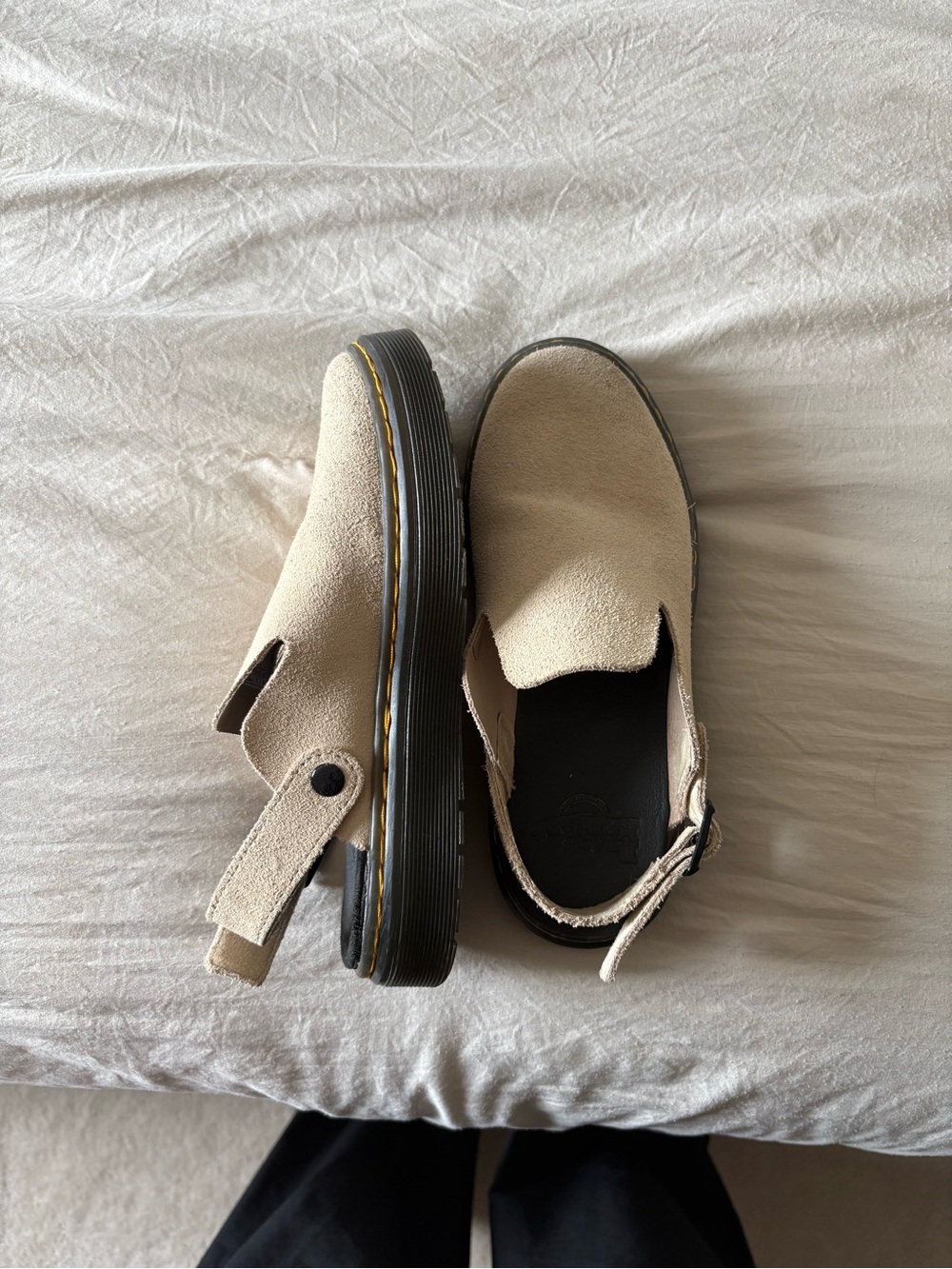 Doc Martens slip on clogs women - size 6